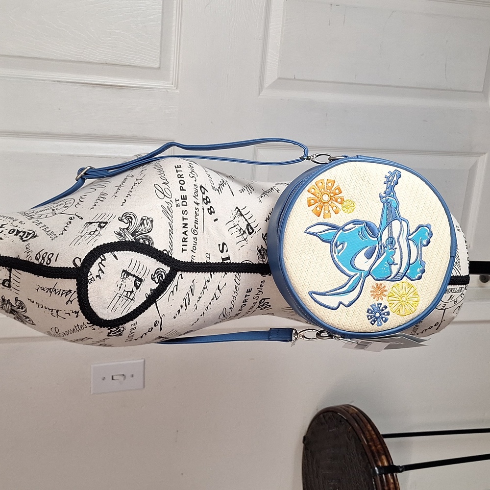 Disney Parks Stitch Woven Straw Faux Leather Bag NWT New